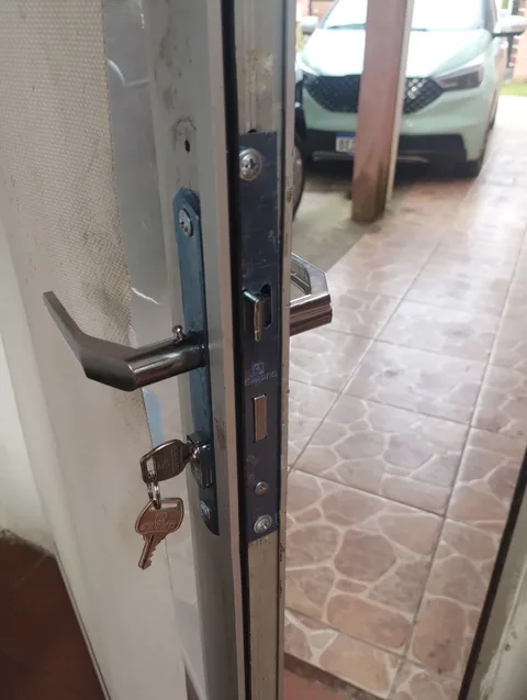Venta y colocación de cerraduras